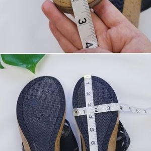 Sketchers Lux Foam Cushion Comfortable Sandals